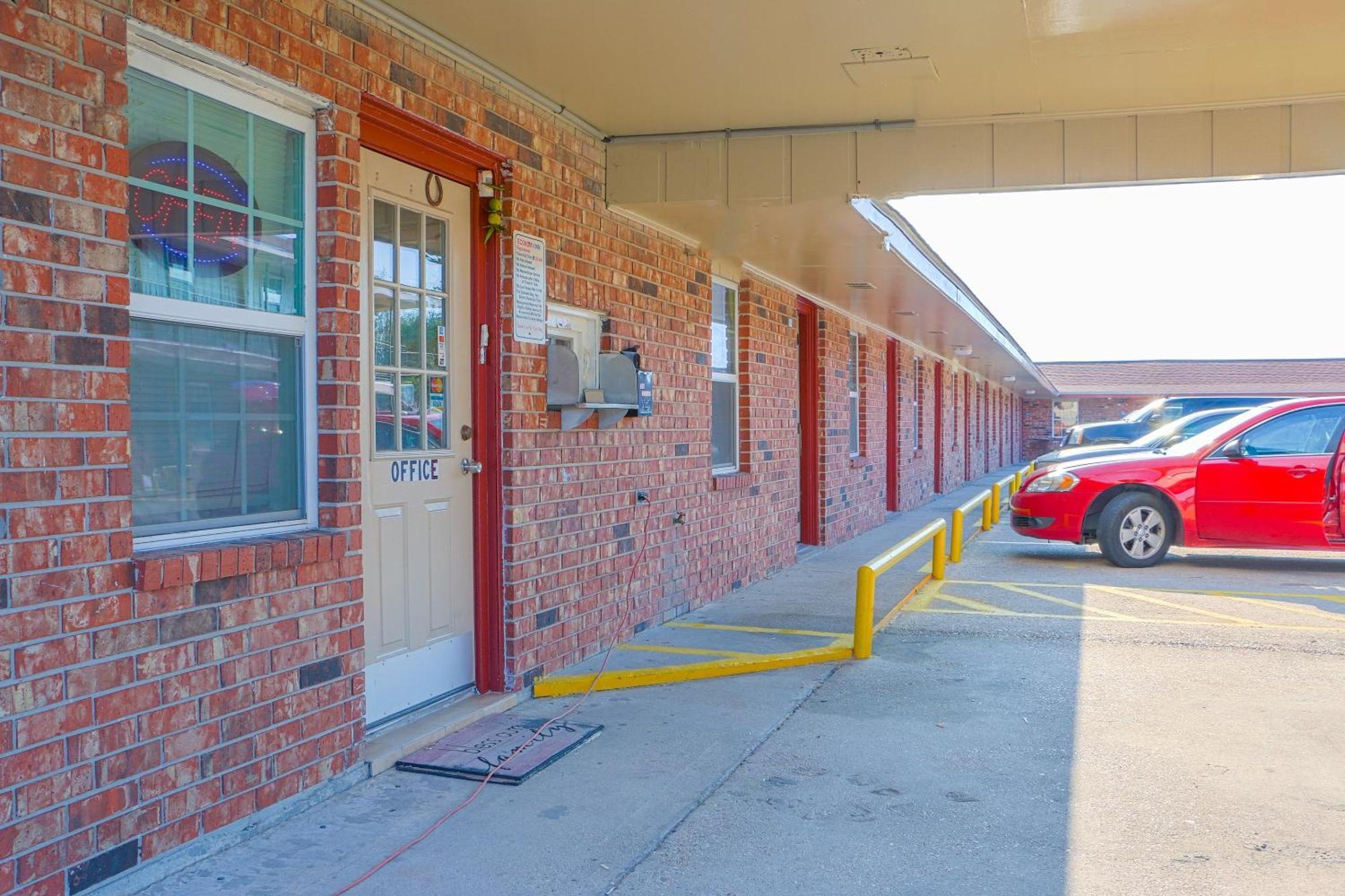 Economy Inn By Oyo Lockport Near Houma Exterior foto